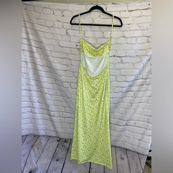 5/$20 Women’s No Brand Floral Backless Dress Medium - Picture 5 of 7